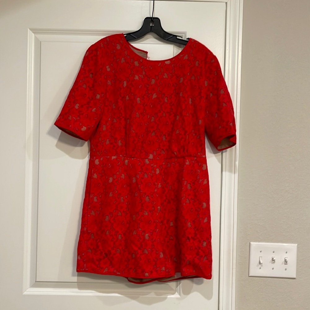 Red BCBG MAXAZRIA lace short romper with nude lining